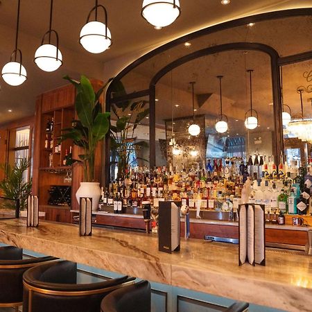 Отель Hyatt Centric The Loop Чикаго Экстерьер фото