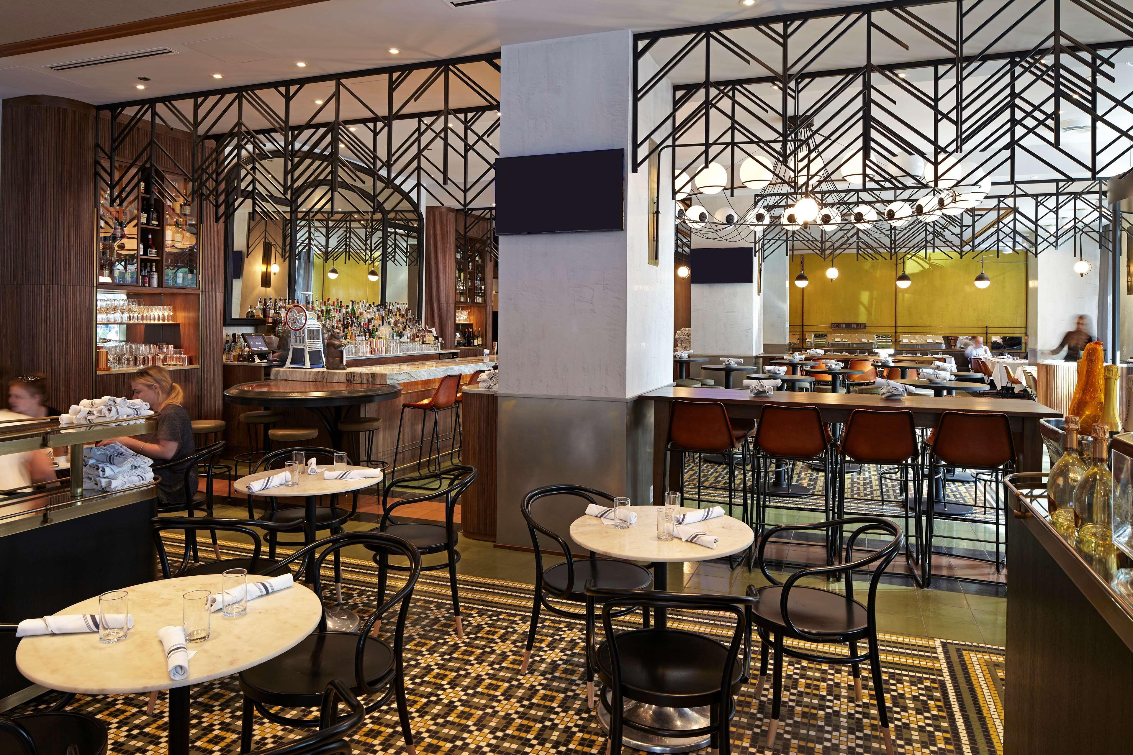 Отель Hyatt Centric The Loop Чикаго Экстерьер фото